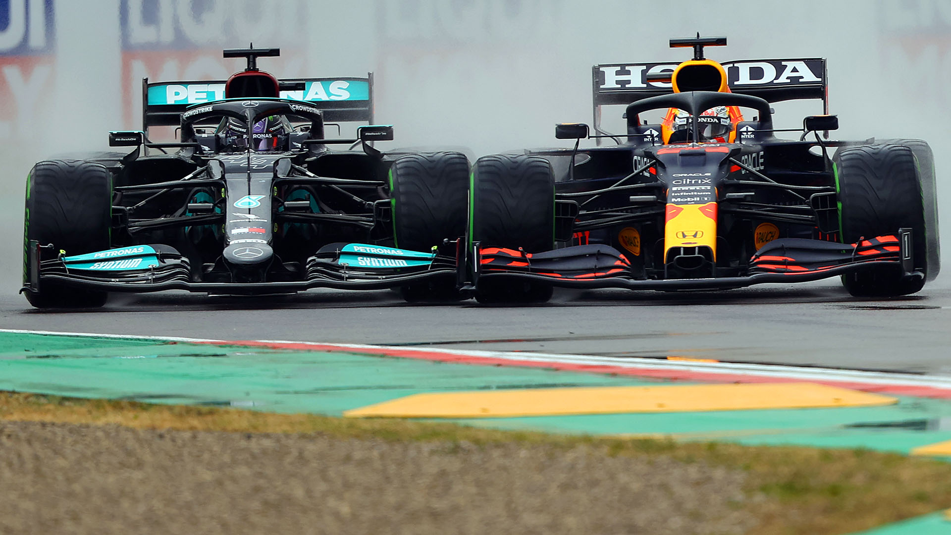 Hamilton vs Verstappen! One race to go, live to the nation The Apex